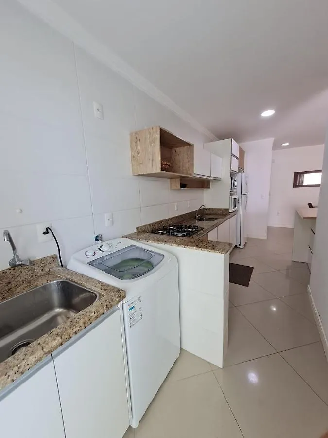 Amplo E Aconchegante Apartamento Com 3 Quartos A 50M Da Praia De Bombas Bombinhas