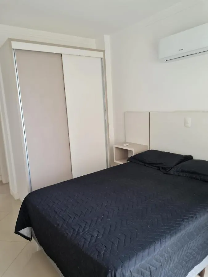 Amplo E Aconchegante Apartamento Com 3 Quartos A 50M Da Praia De Bombas Bombinhas 0*,